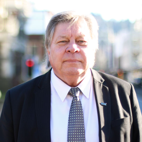 Des Adamson Des Adamson