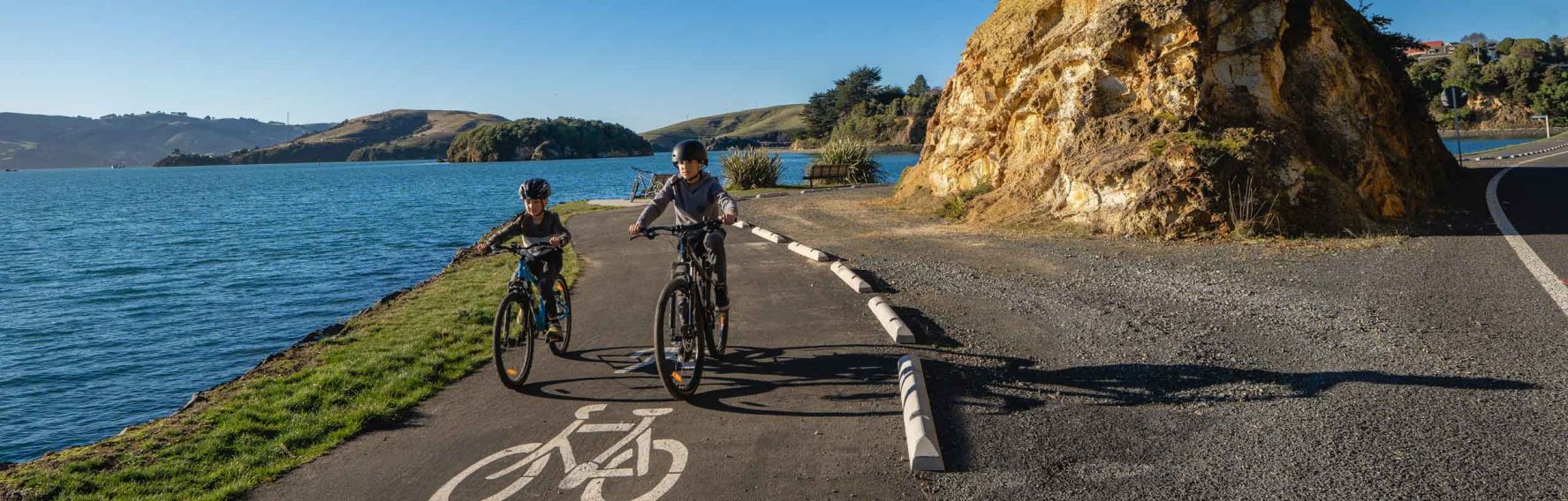 Hooning around Otago Harbour