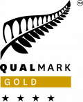 Logo of Qualmark award - Gold 4 stars