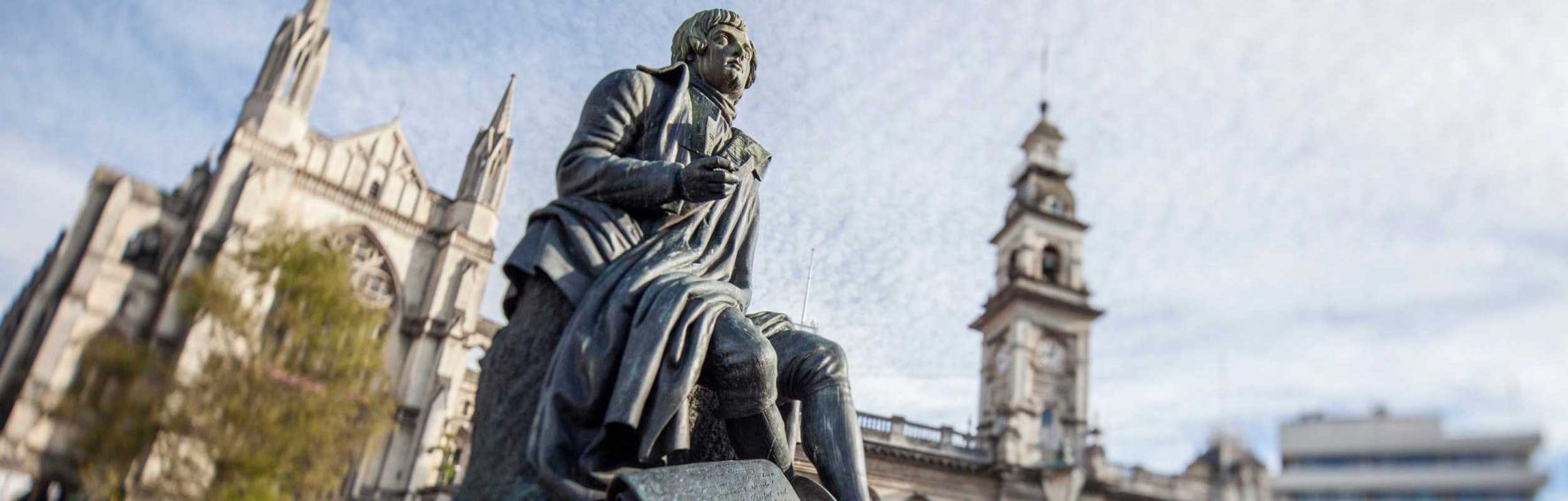 Robbie Burns statue in the Octagon