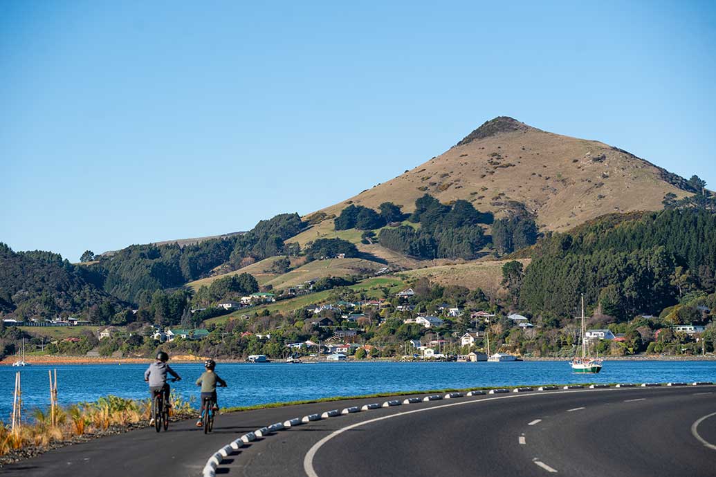 Hooning around Otago Harbour 