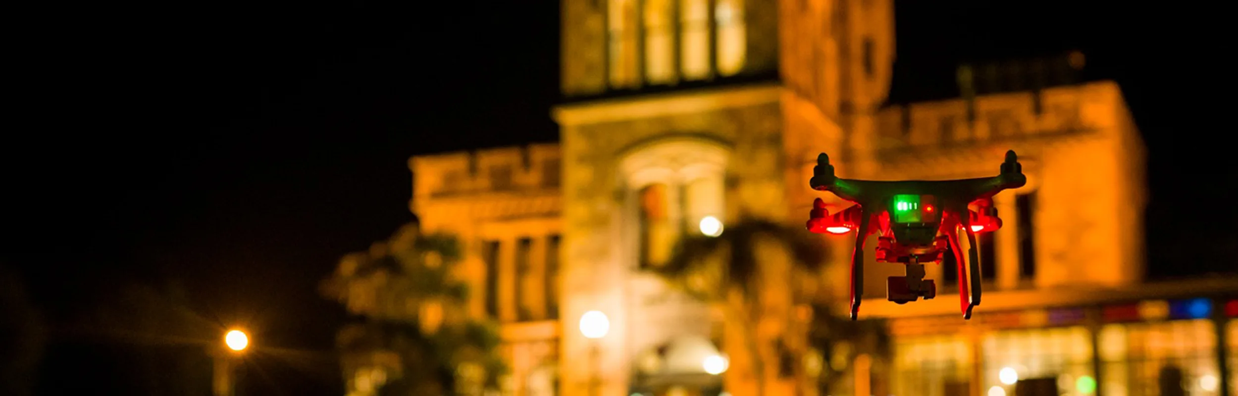 larnach castle at night