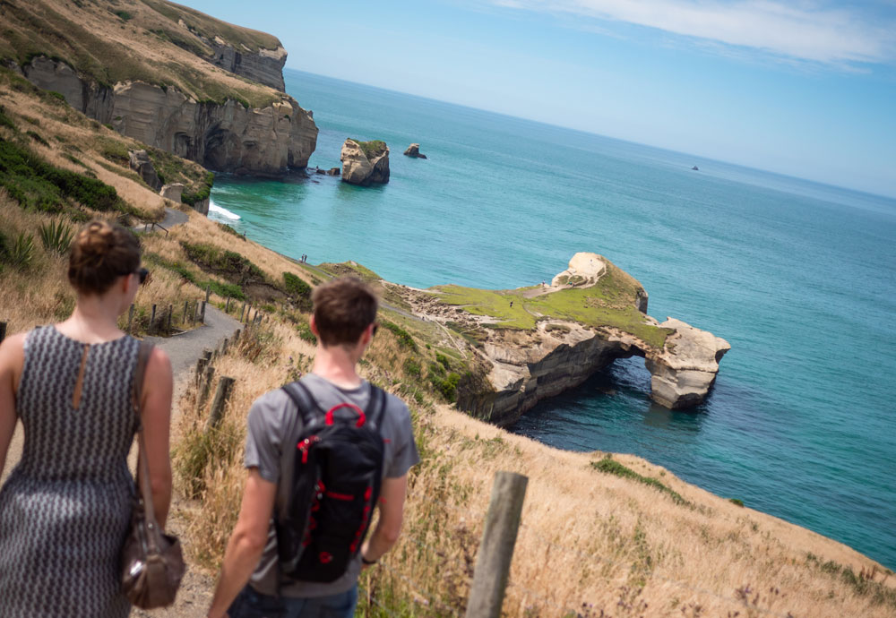 Tunnel Beach walking track