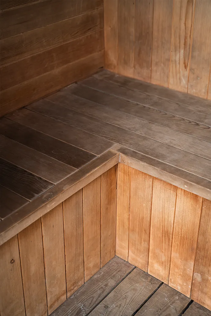 content-vertical-3.webp Oranga Saunas