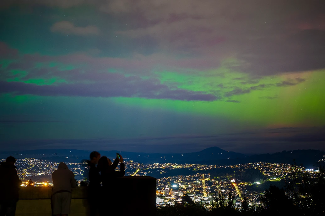 aurora2-thumb.webp